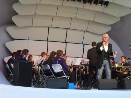 Peter Karrie & Band on stage at the Olympic Bandstand